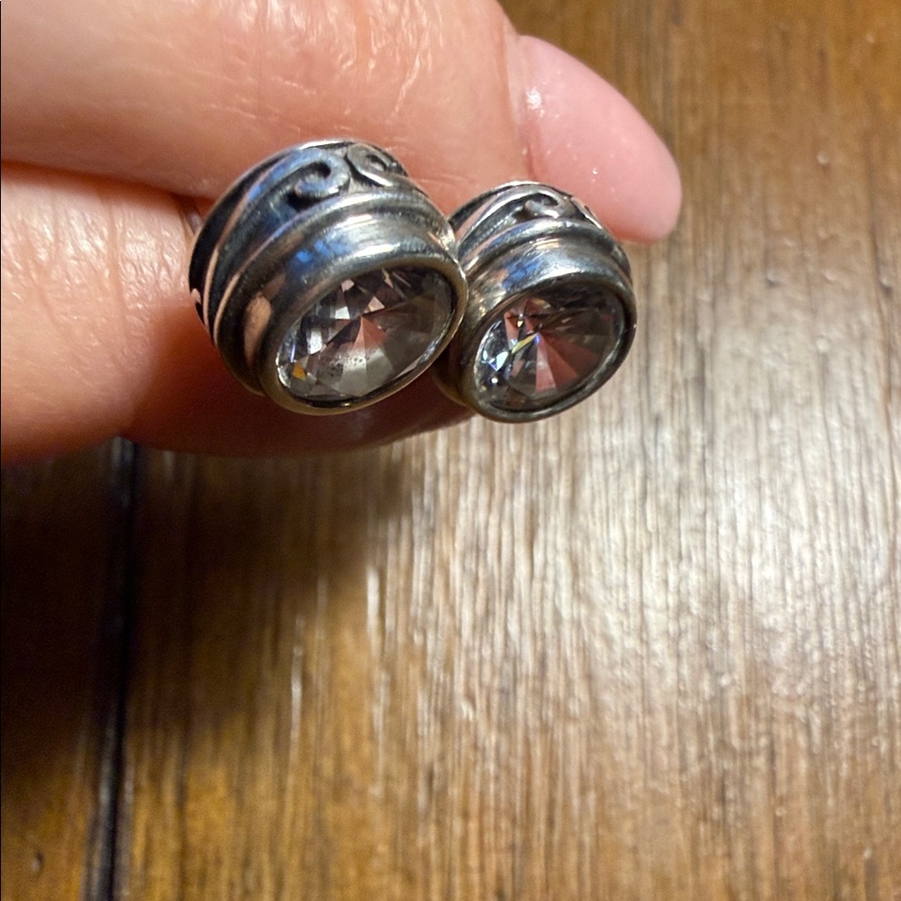 Elegant Silver Stud Earrings - Picture 3 of 6